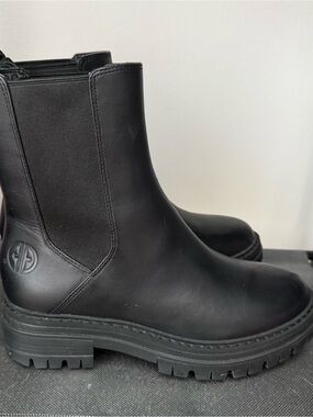 Cole Haan Women’s Black Leather Chelsea Lug Sole Boots